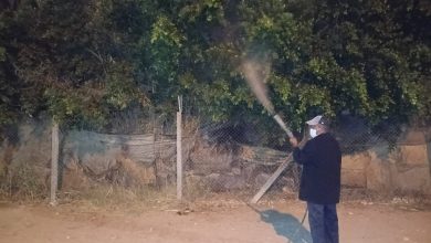 Photo of تواصل مجهودات رش المبيدات لمكافحة الحشرات الناقلة للأمراض